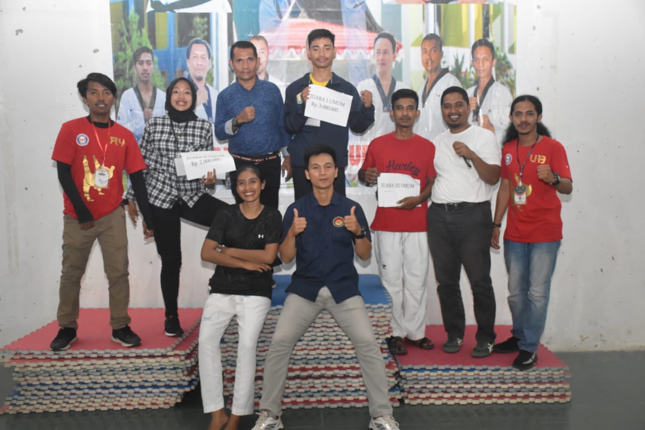 Fakultas Hukum Juara Umum Kejuaraan Taekwondo Antar Fakultas Se-UHO