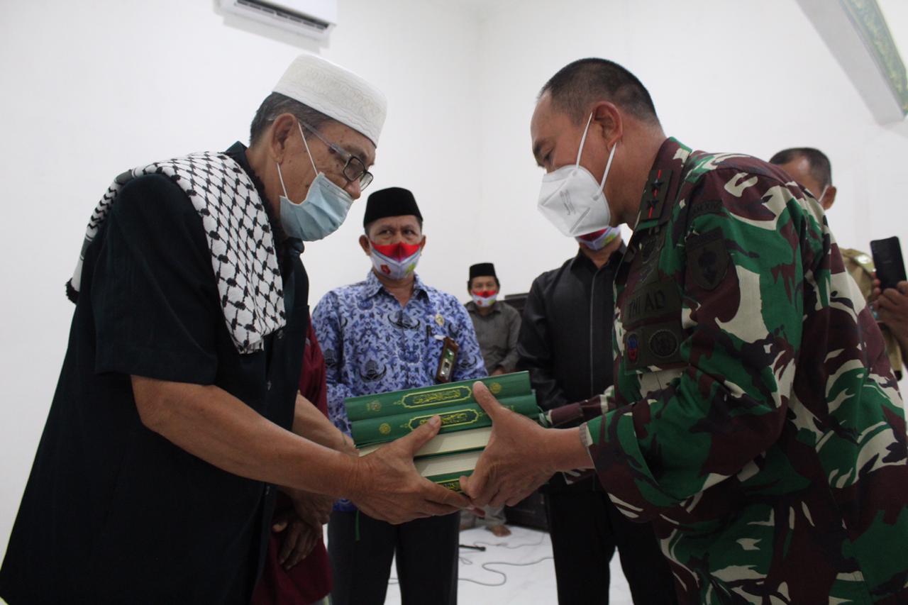 Pangdam Hasanuddin Resmikan Masjid dan Rumah Hasil Karya Bakti TNI 2020