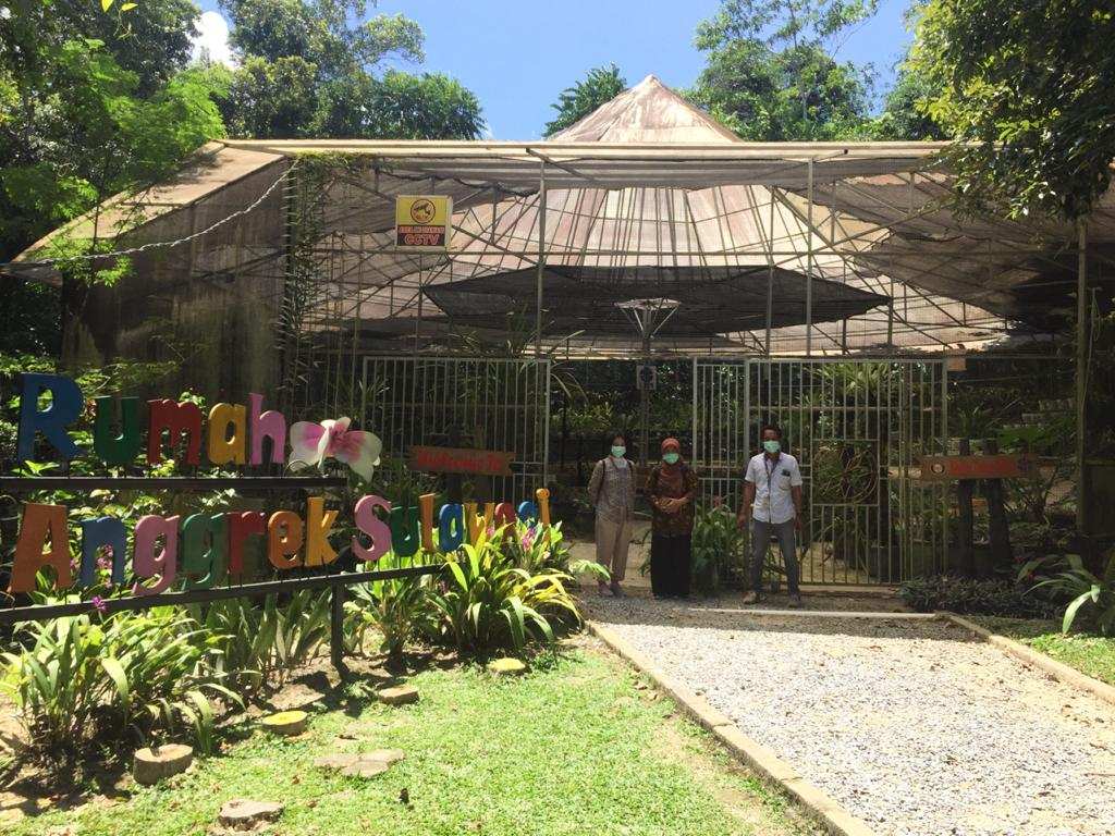 Kebun Raya UHO, Pertama di Perguruan Tinggi se-Indonesia