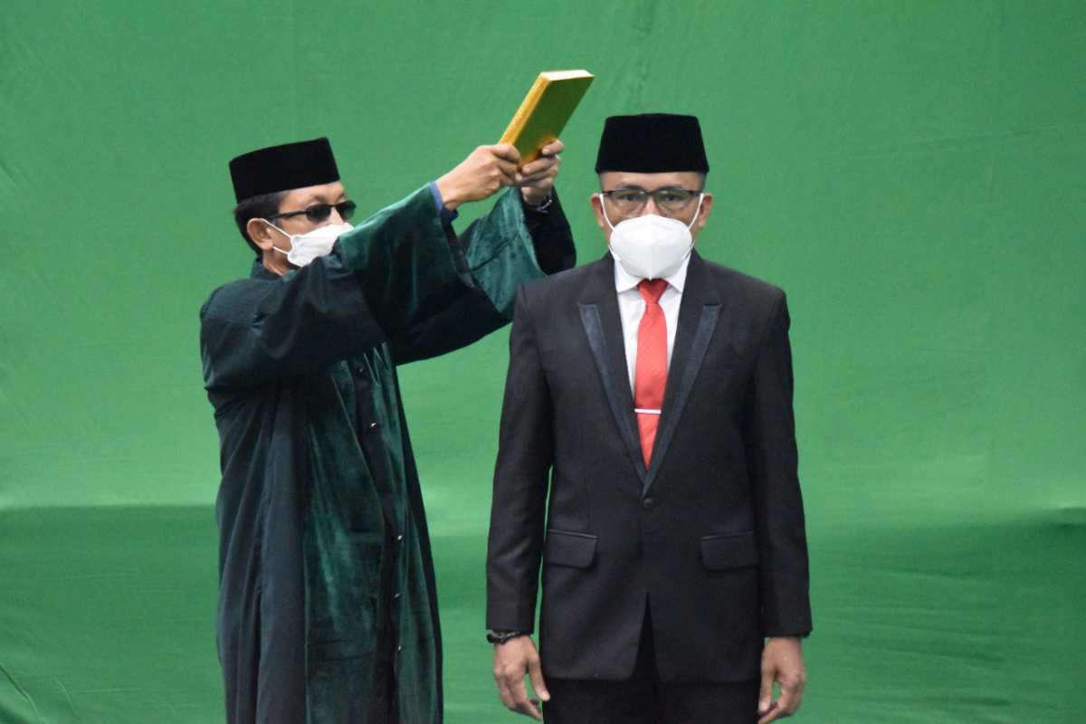 Resmi Dilantik Menteri Nadiem, Prof Zamrun Resmi Dua Periode Pimpin UHO