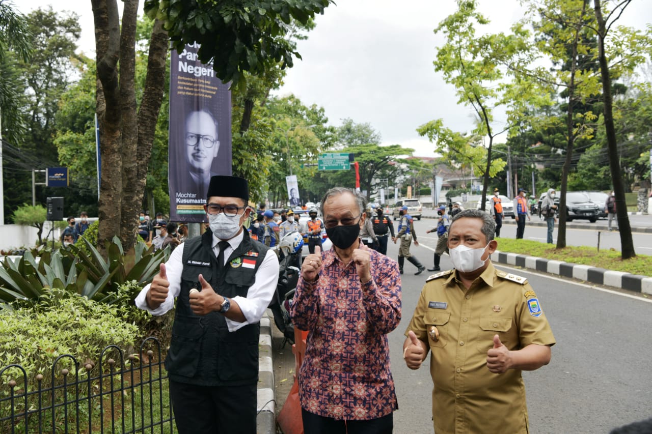 Jalan Layang Pasupati Bandung Resmi Ganti Nama Jadi Prof. Dr.  Mochtar Kusumaatmadja