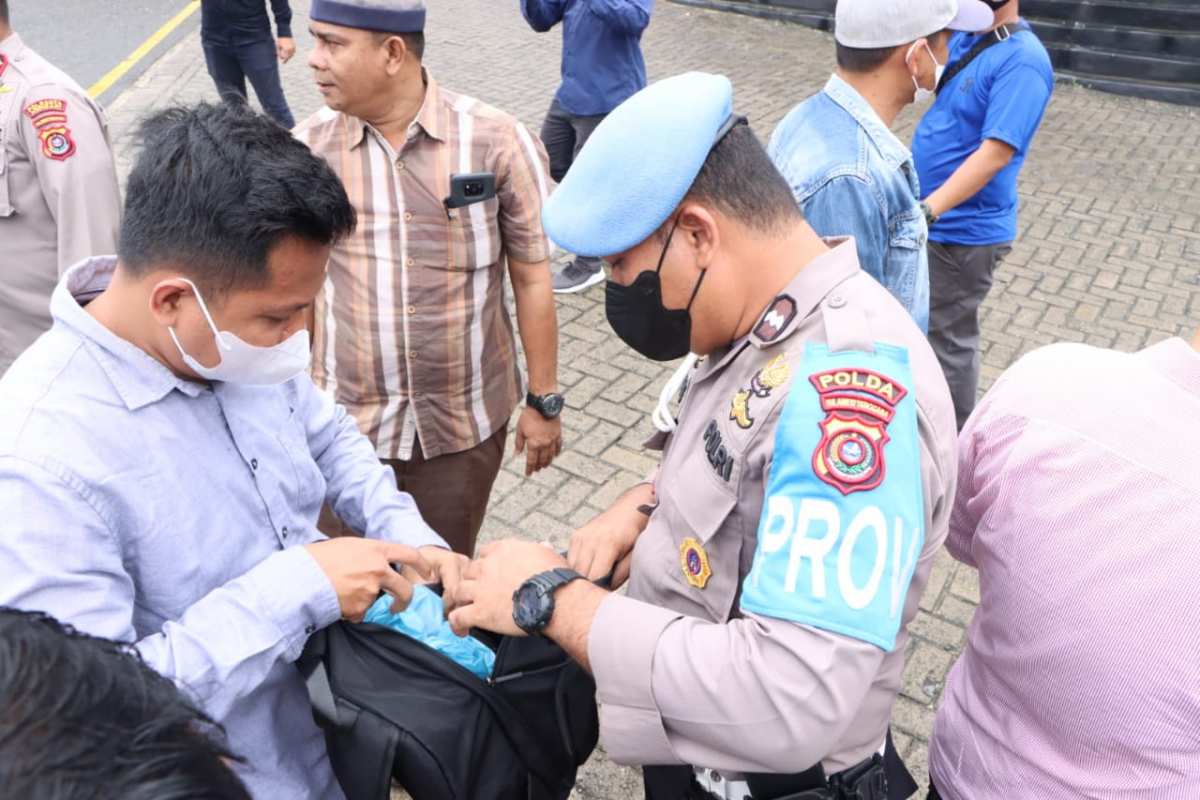 Demo Tolak Kenaikan BBM, 854 Personil Polisi Siaga di Gedung DPRD Provinsi Sultra