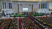 Beberapa Kali Dilakukan Online, Akhirnya UHO Gelar Wisuda Offline