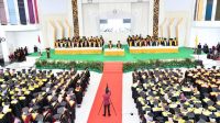 Wisuda 2.653 Mahasiswa UHO, Prof. Zamrun: Jaga Nama Baik Kampus