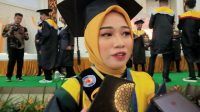 Sandang Predikat Wisudawan Terbaik, Mahasiswi FIB Ini Ingin Lanjutkan S2 Di Luar Negeri