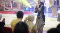 Atalia Ridwan Kamil Ikut Fashion Show HUT Dekranas