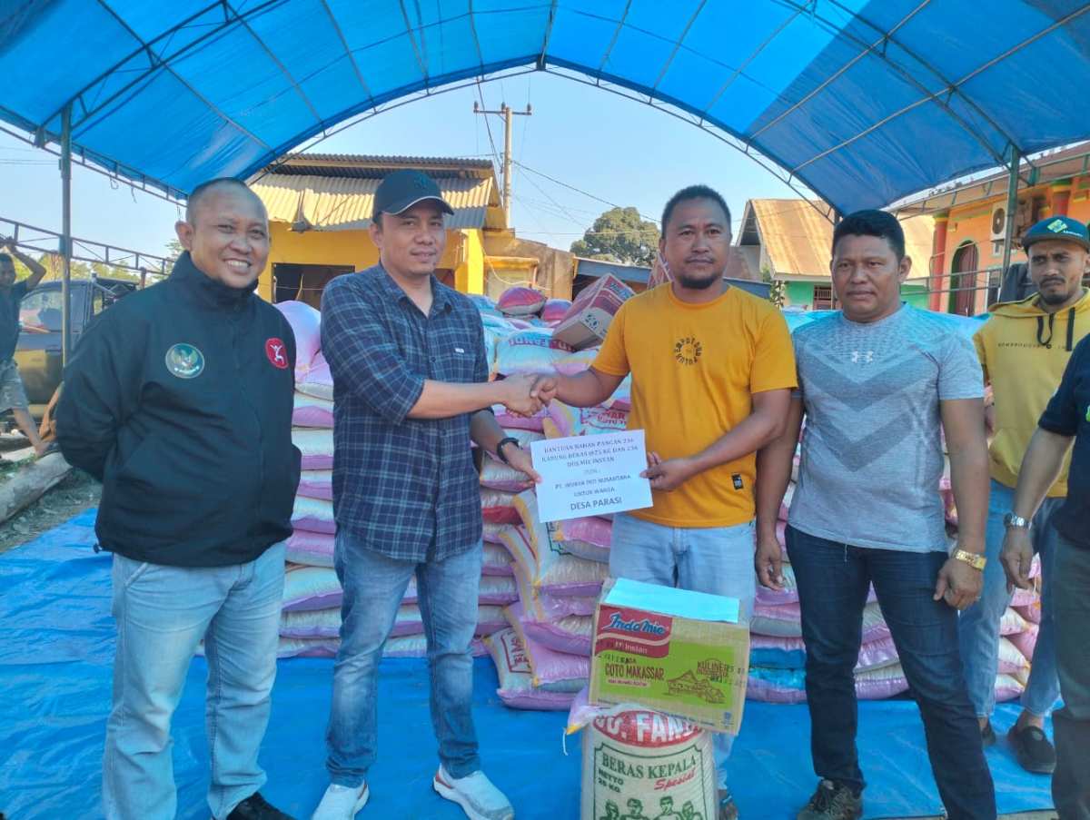 PT WIN Salurkan 75 Ton Beras dan Ribuan Dus Mie Instan ke Masyarakat Lingkar Tambang