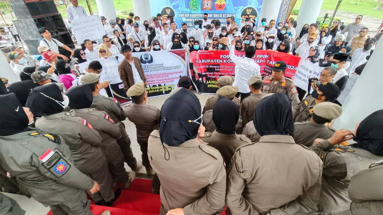 Demo Calon PPPK Tahap I di Konawe Tuntut Segera Penyerahan SK Pengangkatan