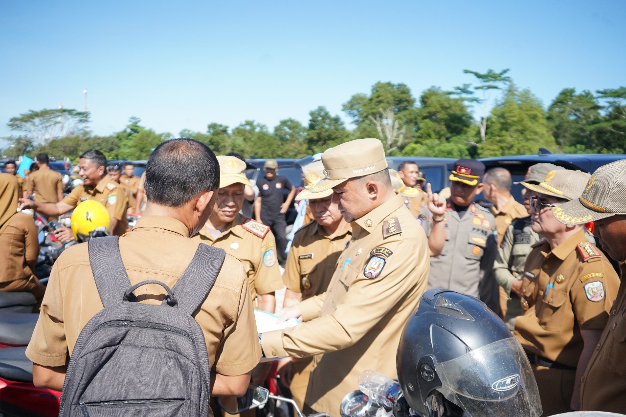 Sidak Tertibkan Kendaraan Dinas, Wabup Konsel Tegaskan Pentingnya Disiplin Pegawai