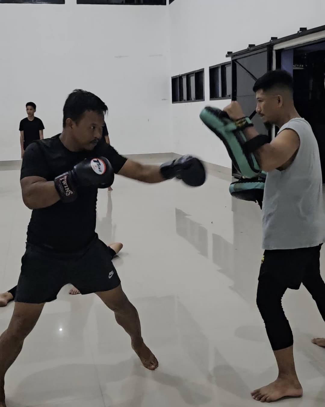 Kick Boxing Konsel Fokus Latihan Intens Jelang Porprov Sultra 2026
