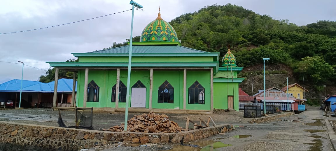PT TMS Bangun Masjid dan Sumur Bor di Desa Toli-toli Melalui Program CSR