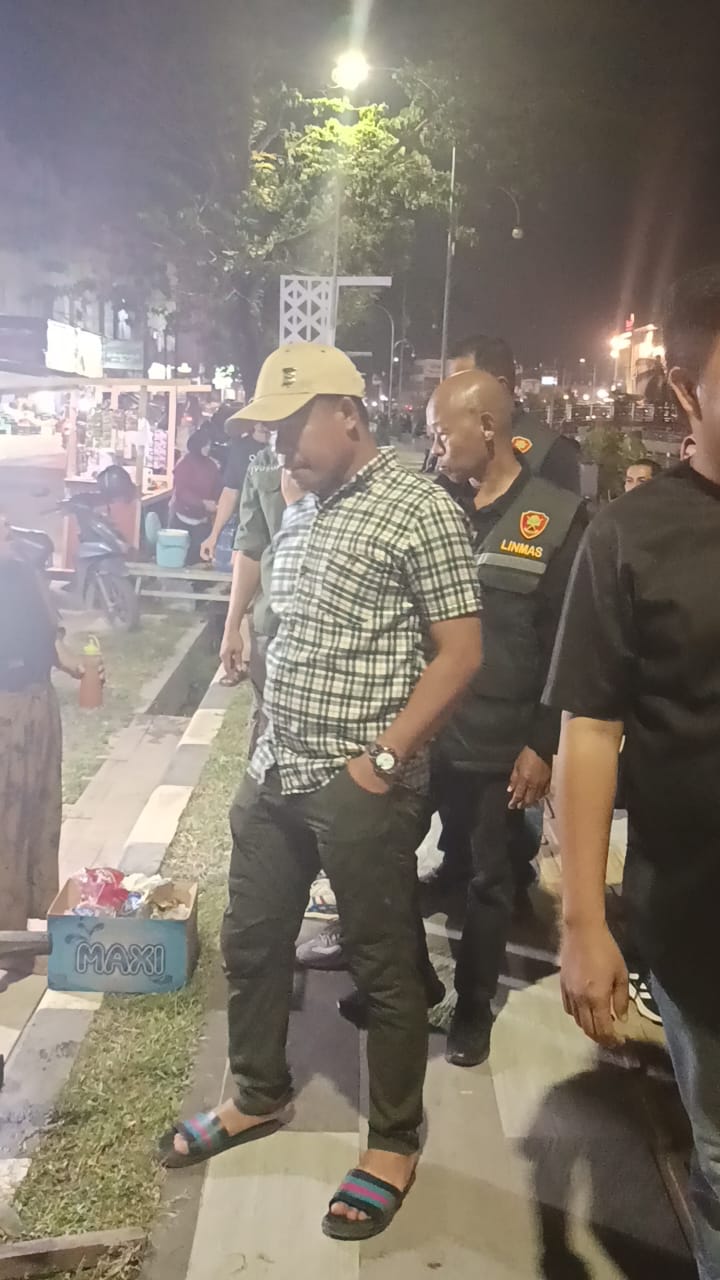 Sasar PKL di Bantaran Kali, Kecamatan Kadia Dorong Ketertiban Usaha dan Peningkatan PAD