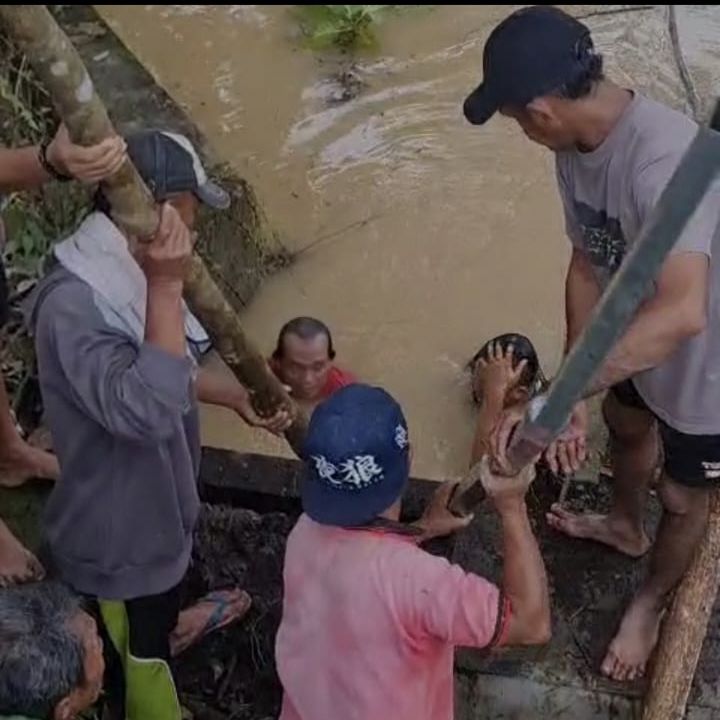 Warga Minta Pemerintah Perbaiki Pintu Air Tanggul Kali Wanggu