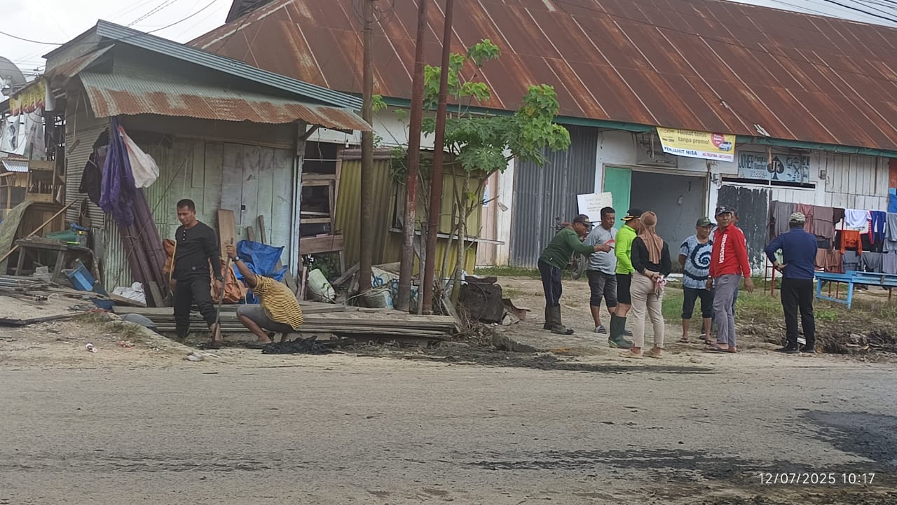 Normalisasi Drainase di Jalan Pasaeno, Kecamatan Kadia Dukung Program Kota Kendari Bersih dan Sehat