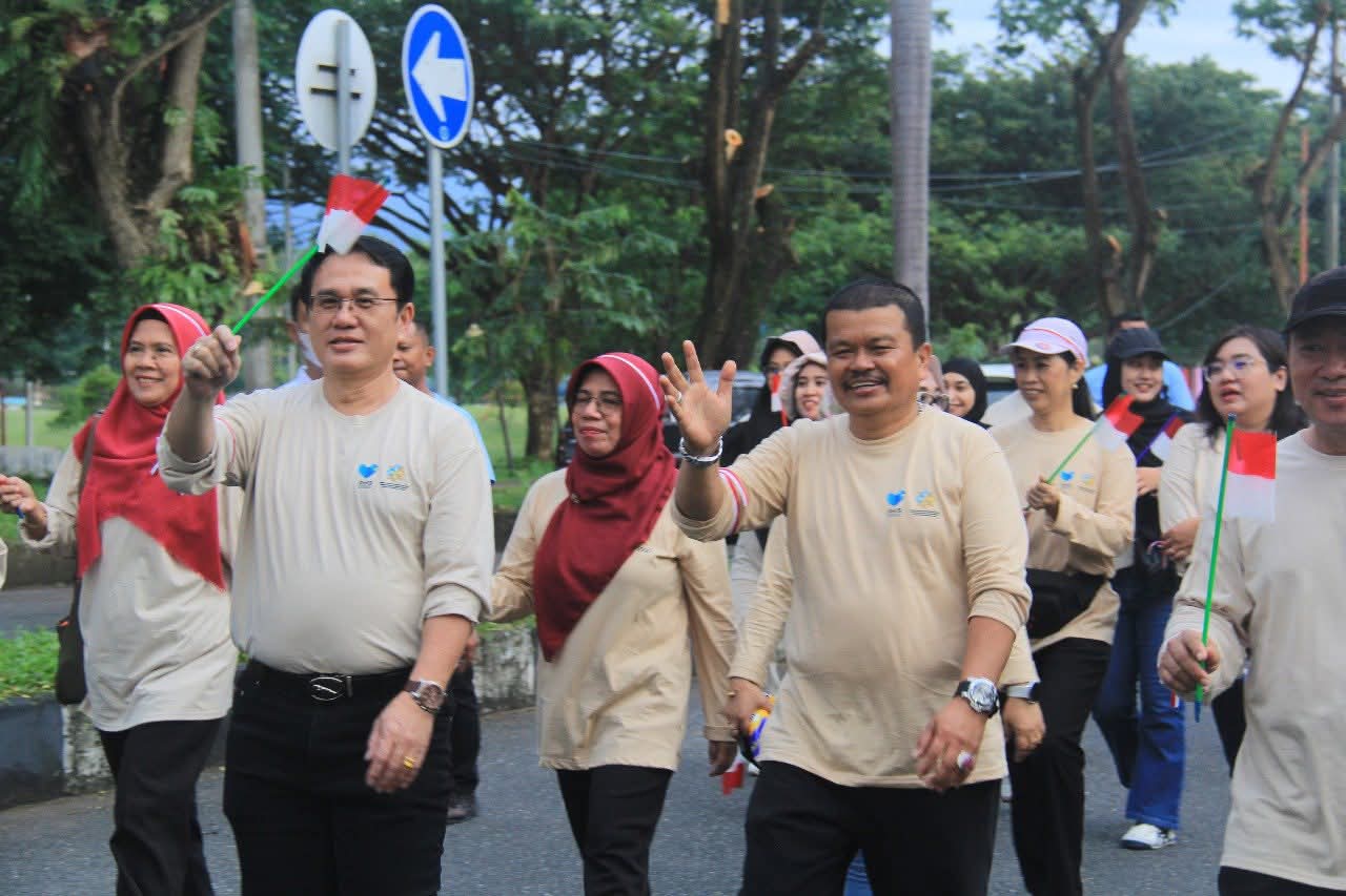 Pemkab Parigi Moutong Gelar Jalan Santai Meriahkan Harganas ke-32 dan Jambore PKB 2025