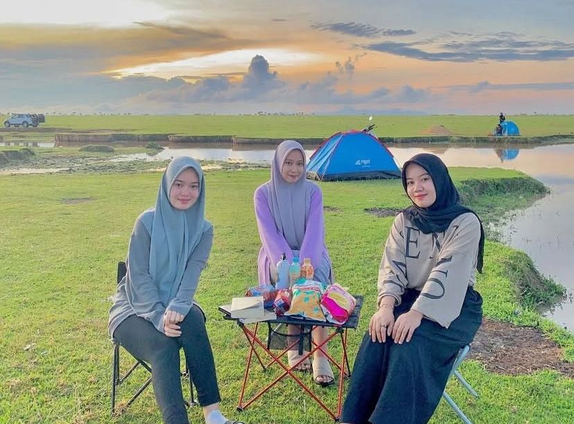 Petualangan Nikmati Lanskap Musim Kering di Bukit Teletubbies Bombana