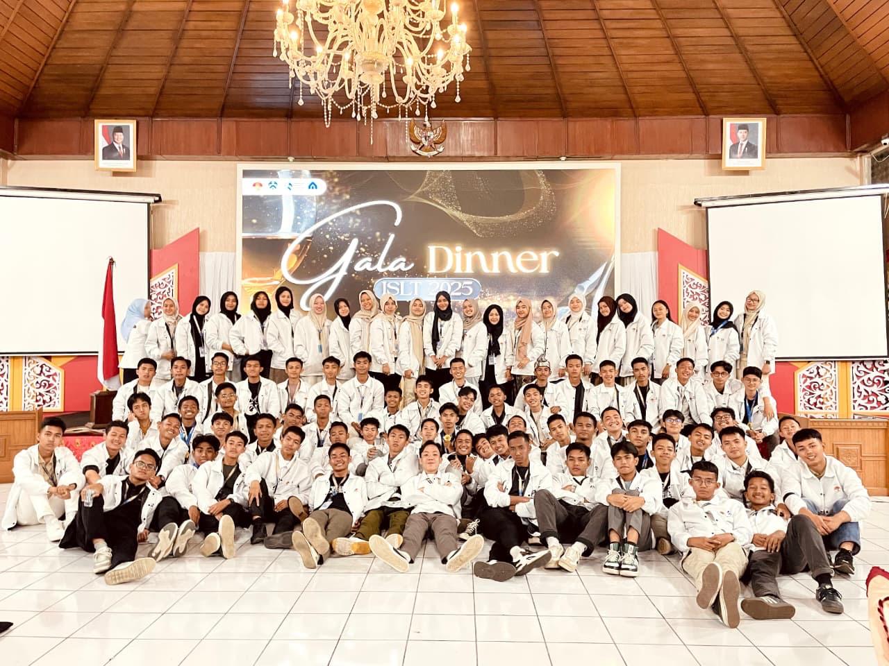 SMAN 2 Kendari Cetak Generasi Pemimpin, Anastasya Dwi Astuti Masuk 100 Hatta Muda Nasional