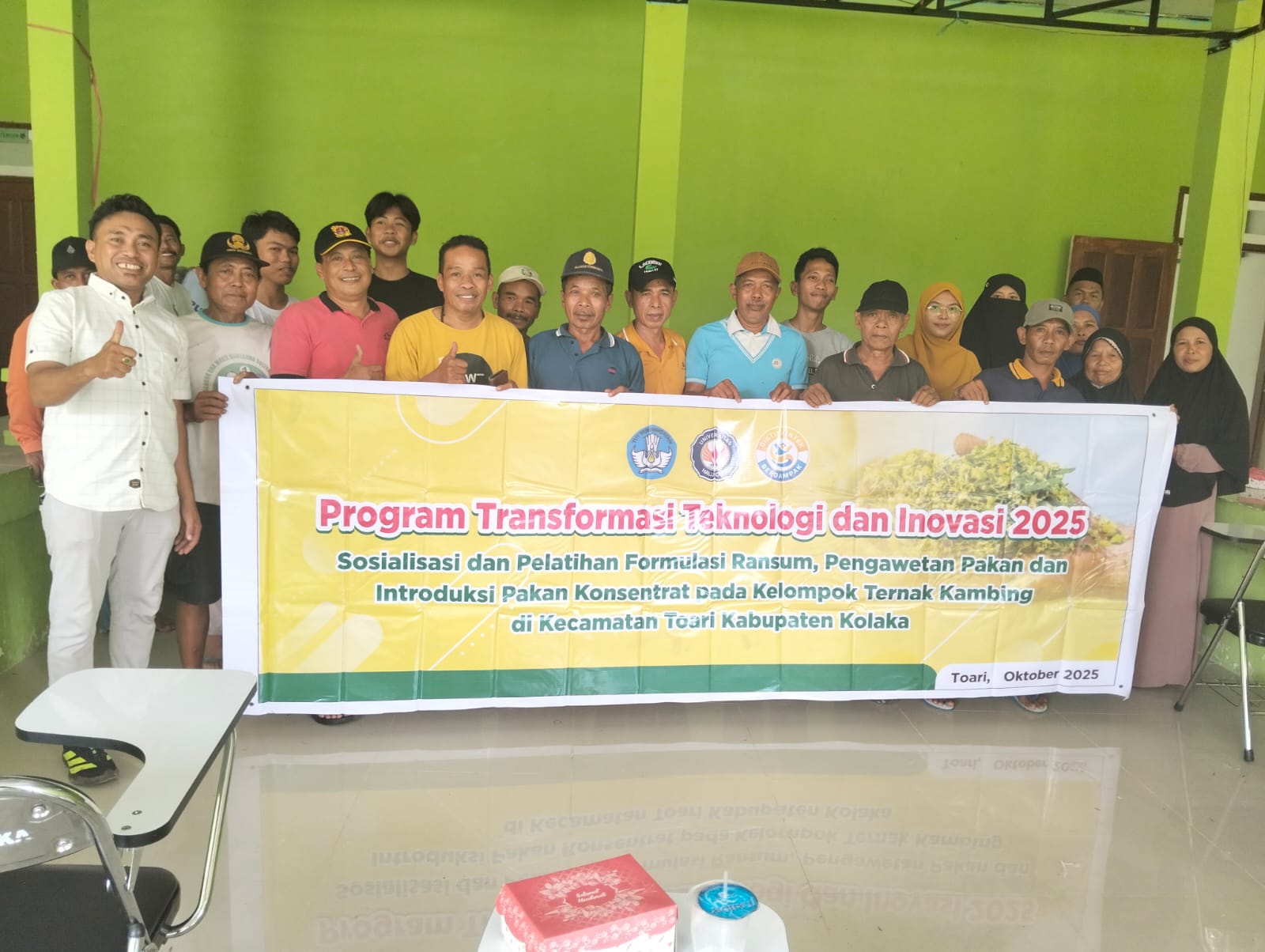 Melalui Program Transformasi Teknologi dan Inovasi, UHO menginisiasi sitem Pertanian Terpadu Kakao-Kambing di Desa Wowoli