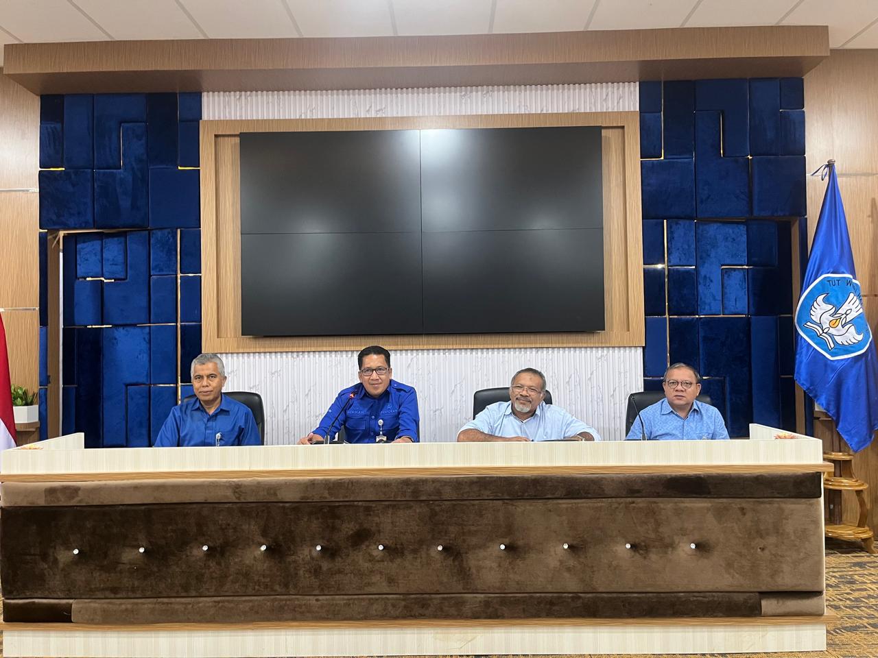 Polemik Perubahan Data Alumni, Ini Penjelasan Plt Rektor UHO Dr Herman