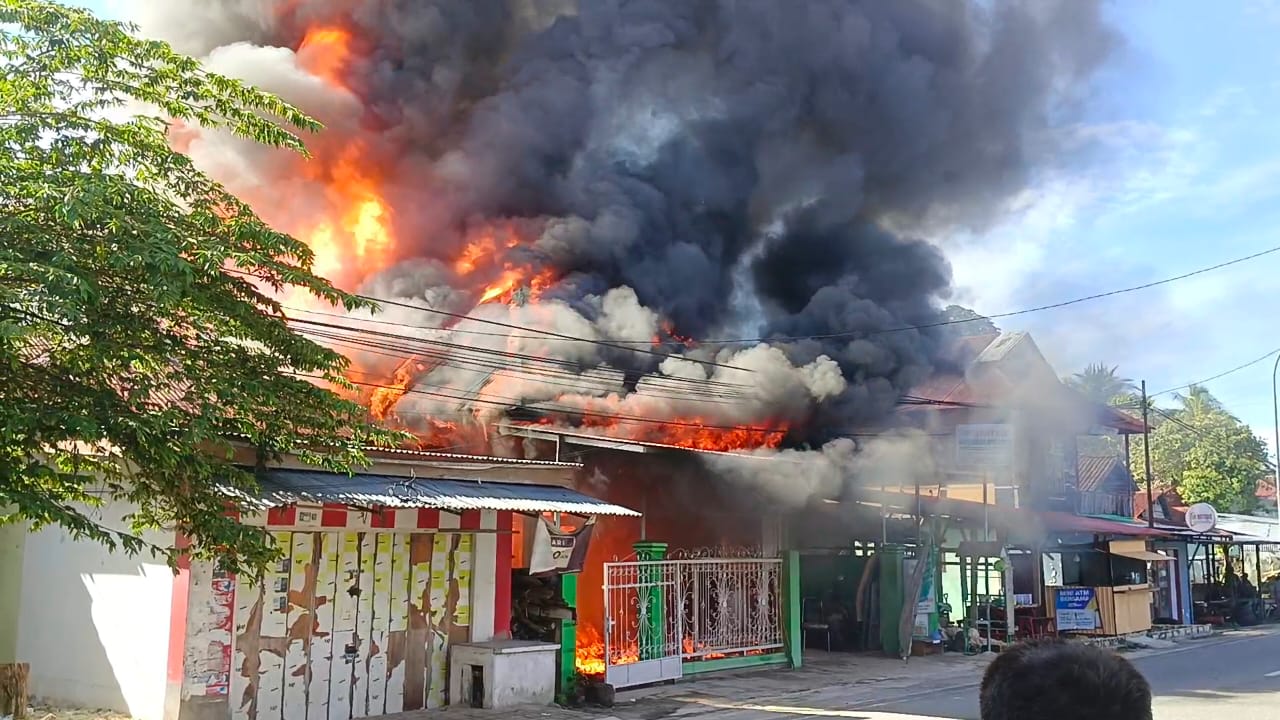 Satu Unit Rumah Terbakar di Dekat Pasar Sentral Wakatobi