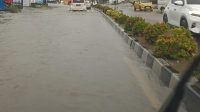 Drainase Tak Mampu Tampung Air, Jalan Sorumba Kendari Tergenang