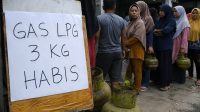 Pemda dan DPRD Kolaka Sikapi Kelangkaan Gas Melon di Masyarakat