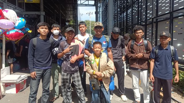 Bermodal Swadaya, Delapan Atlet Tinju Sultra Siap Berlaga di Wali Kota Surabaya Cup