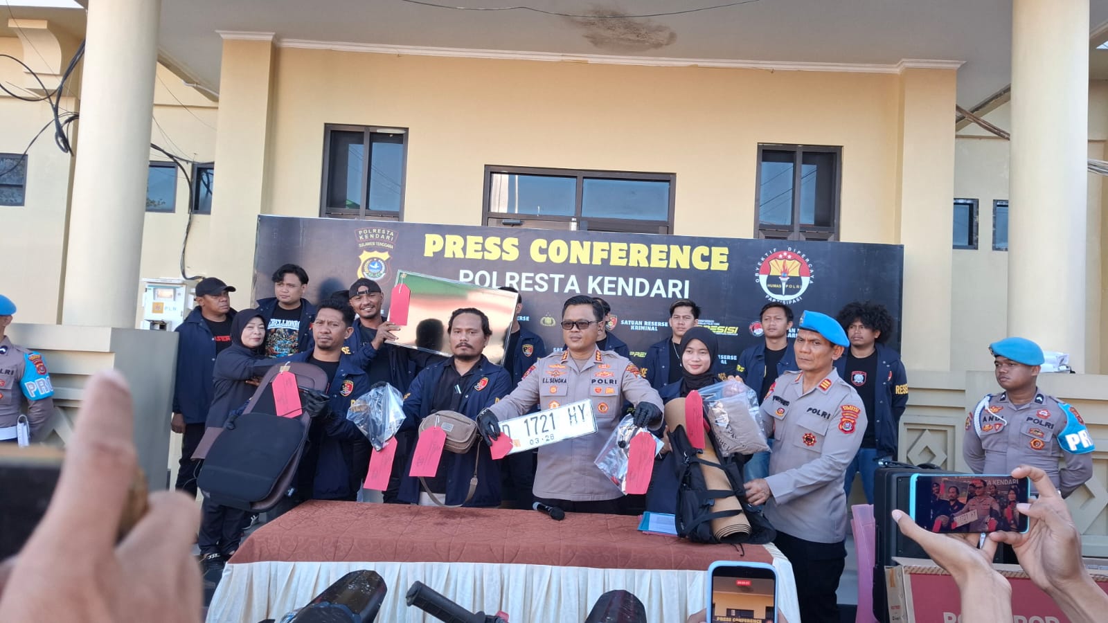 Tak Sampai 24 Jam, Pelaku Pencurian Mobil Brio Putih Diringkus Anggota Buser 77