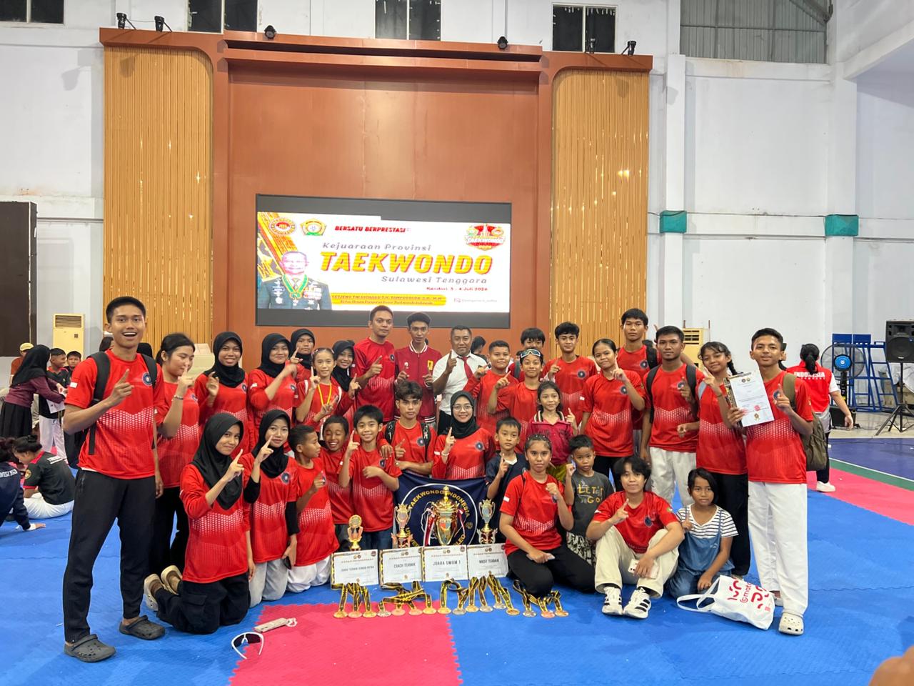 Taekwondo UHO Juara Umum I Kejurprov Sultra 2026