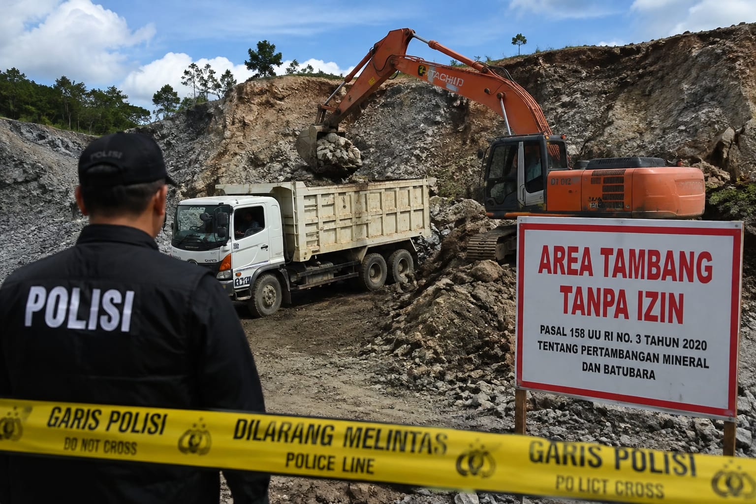 Anggota DPRD Sultra Jadi Tersangka Dugaan Tambang Batu Ilegal di Konsel