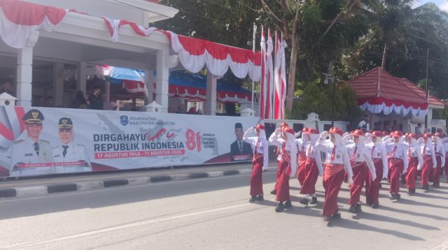 HUT RI ke-81, GJI Tingkat Sekolah di Wakatobi Wajib Gunakan Seragam Sekolah