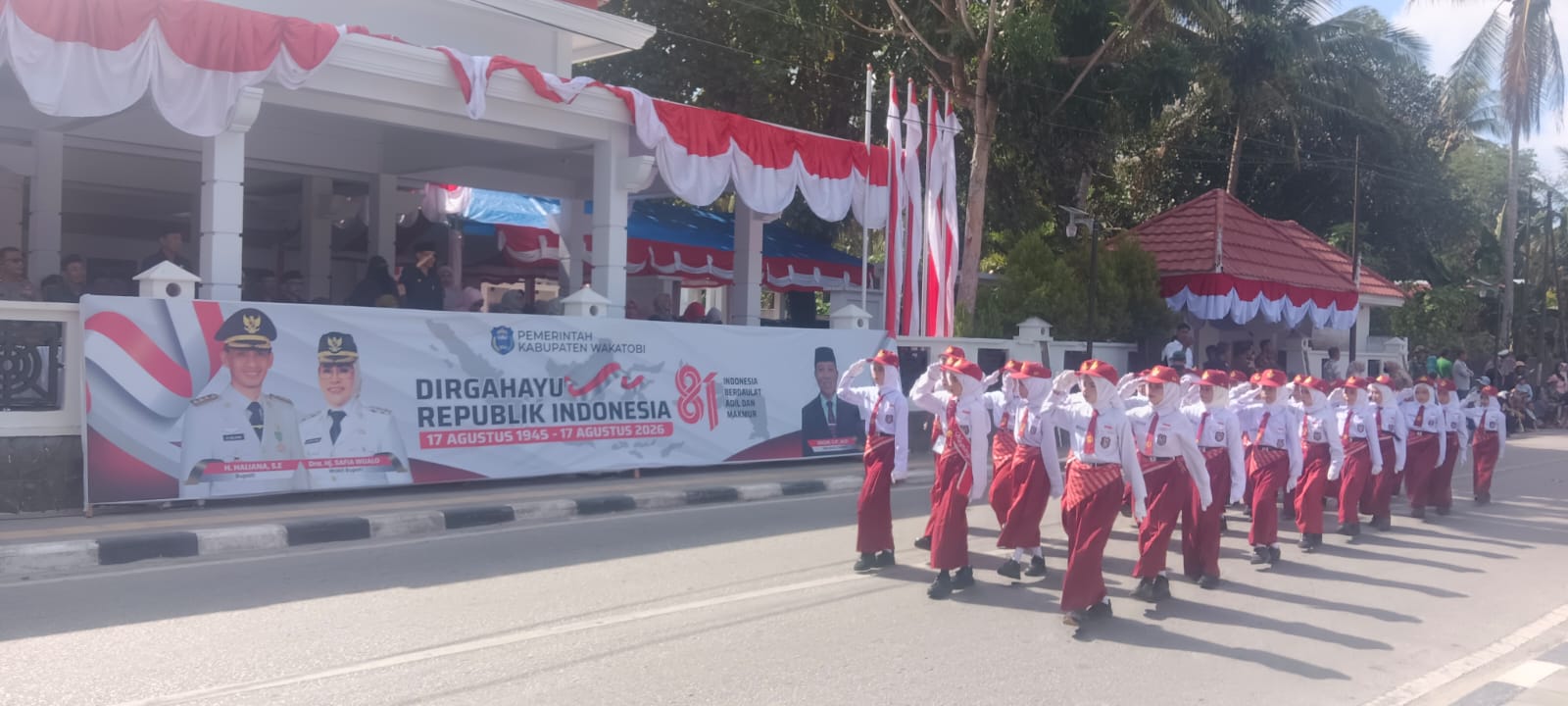 HUT RI ke-81, GJI Tingkat Sekolah di Wakatobi Wajib Gunakan Seragam Sekolah