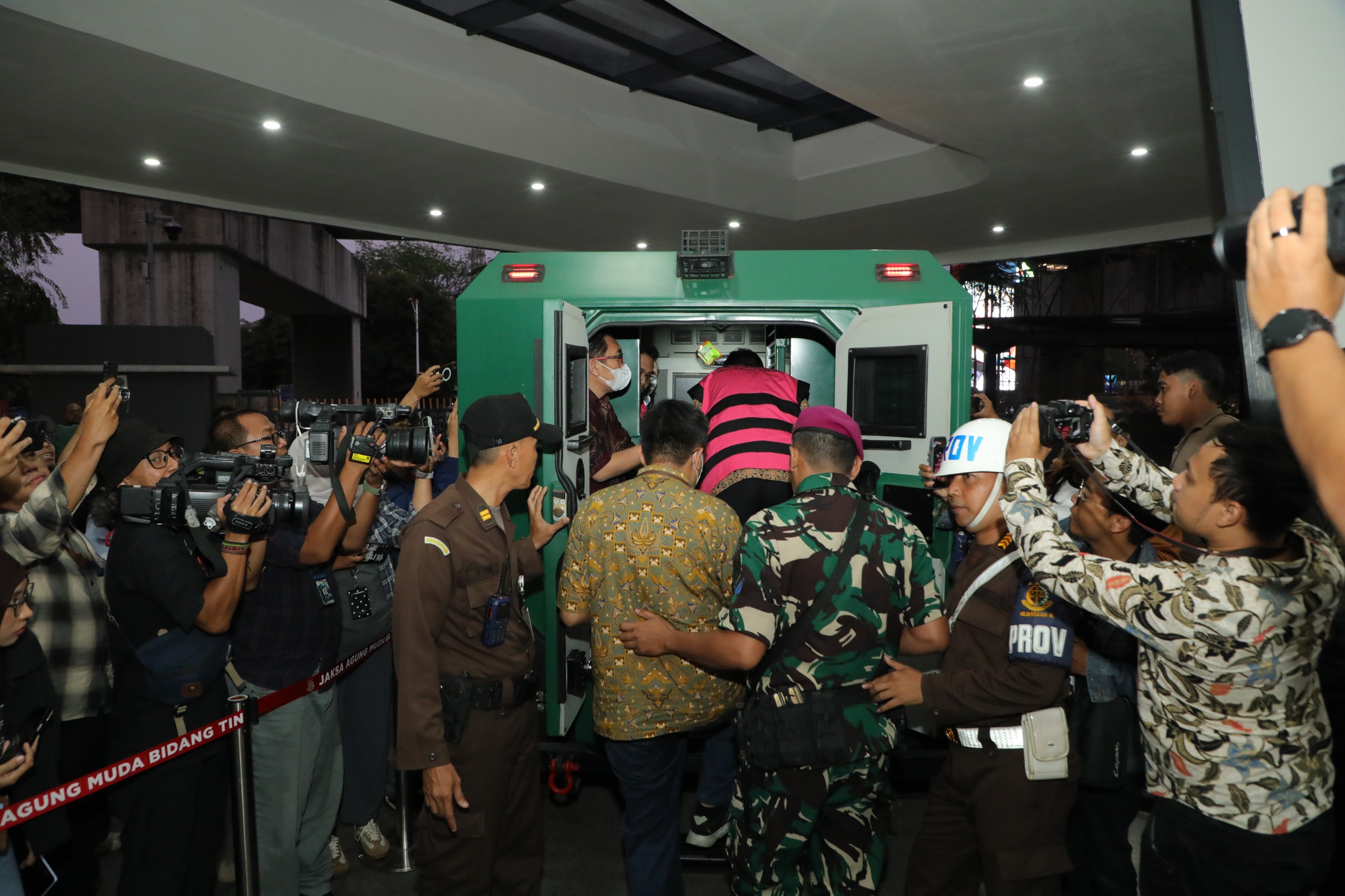 Kejagung Tetapkan PT CNI Tersangka Korporasi Ekspor Ore Nikel bersama 4 Orang Lainnya
