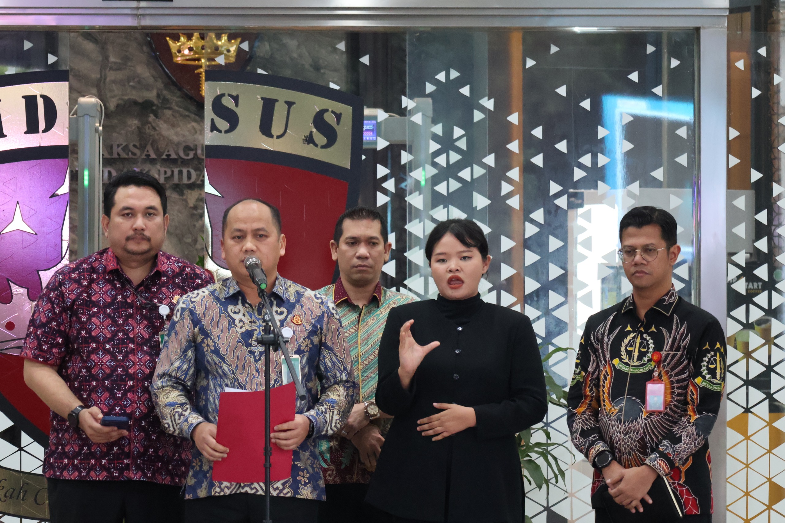 Kejagung Tetapkan PT CNI Tersangka Korporasi Ekspor Ore Nikel bersama 4 Orang Lainnya