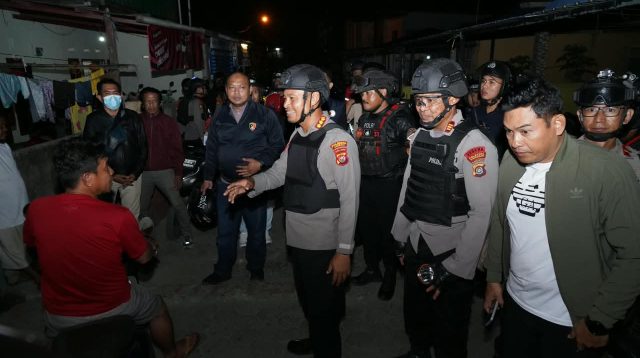 Pasca-Penggerebekan Sarang Narkoba, 121 Personel Gabungan Patroli di Kampung Salo