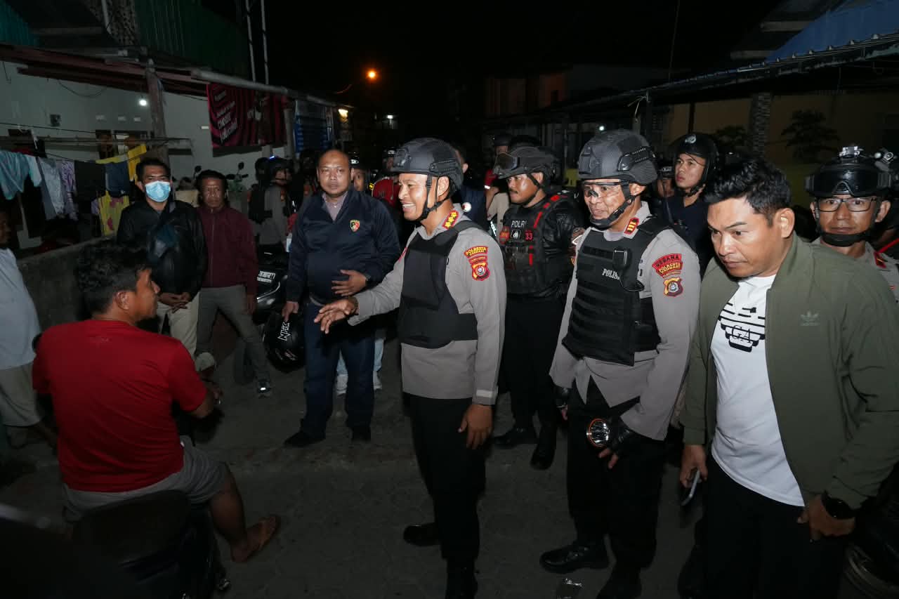 Pasca-Penggerebekan Sarang Narkoba, 121 Personel Gabungan Patroli di Kampung Salo