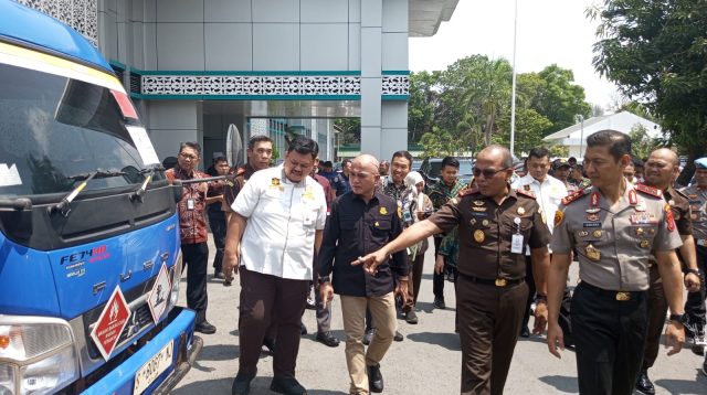 Kejati Sultra Lelang Serentak Sejumlah Barang Rampasan Negara Termasuk Ore Nikel
